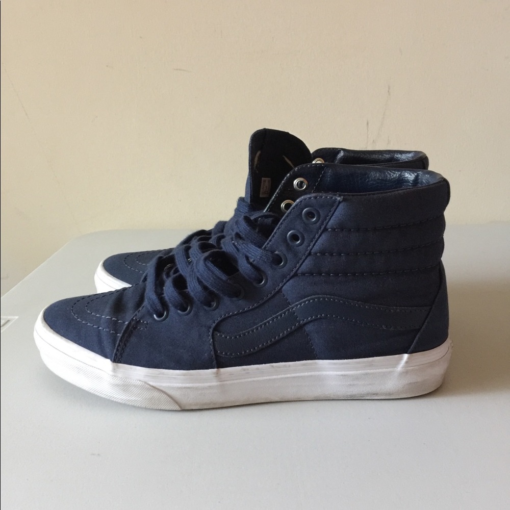 VGUC men’s Vans navy hightop sneakers size 8.5